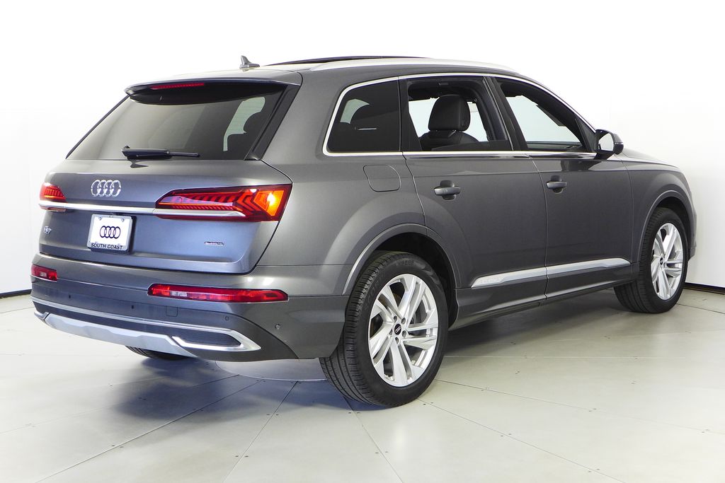 Thumbnail: 2022 Audi Q7 - 7