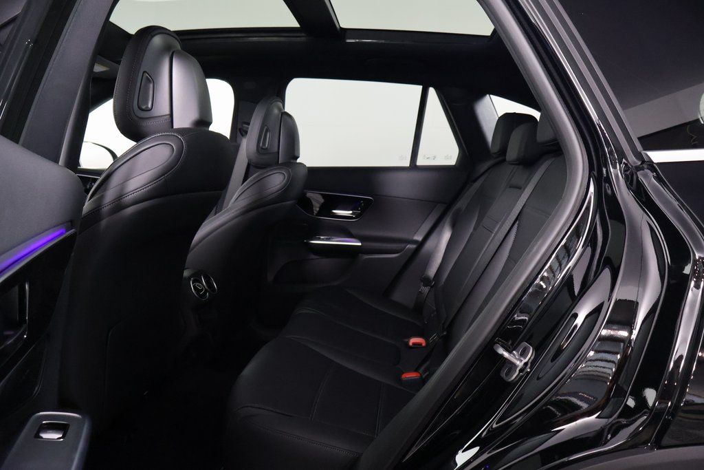 Thumbnail: 2026 Mercedes-Benz GLC - 6