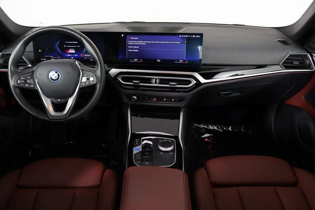Thumbnail: 2023 BMW i4 - 8