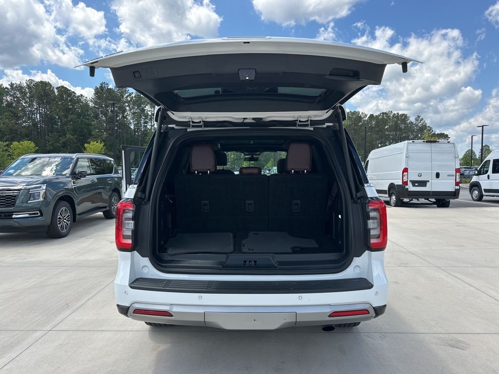 2023 Oxford White Ford Expedition Limited RWD SUV