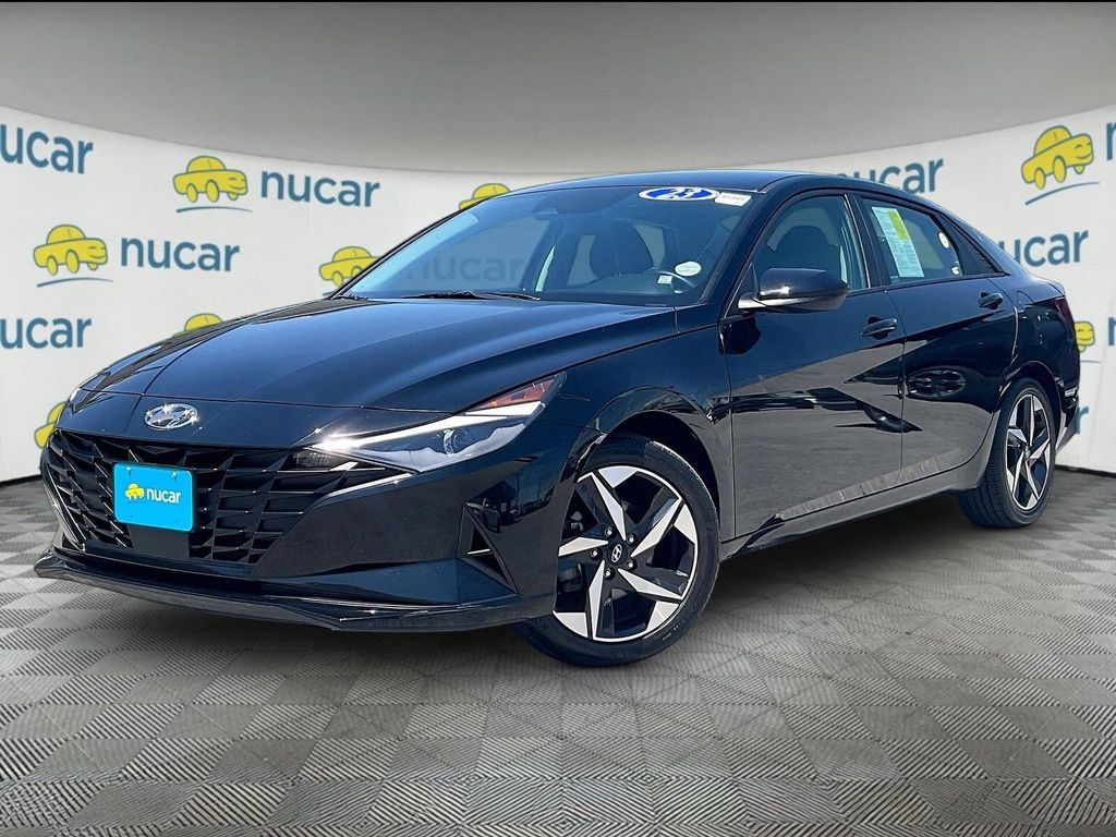 2023 Hyundai Elantra — photo 3