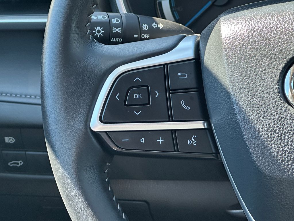 2026 Toyota Highlander Hybrid XLE