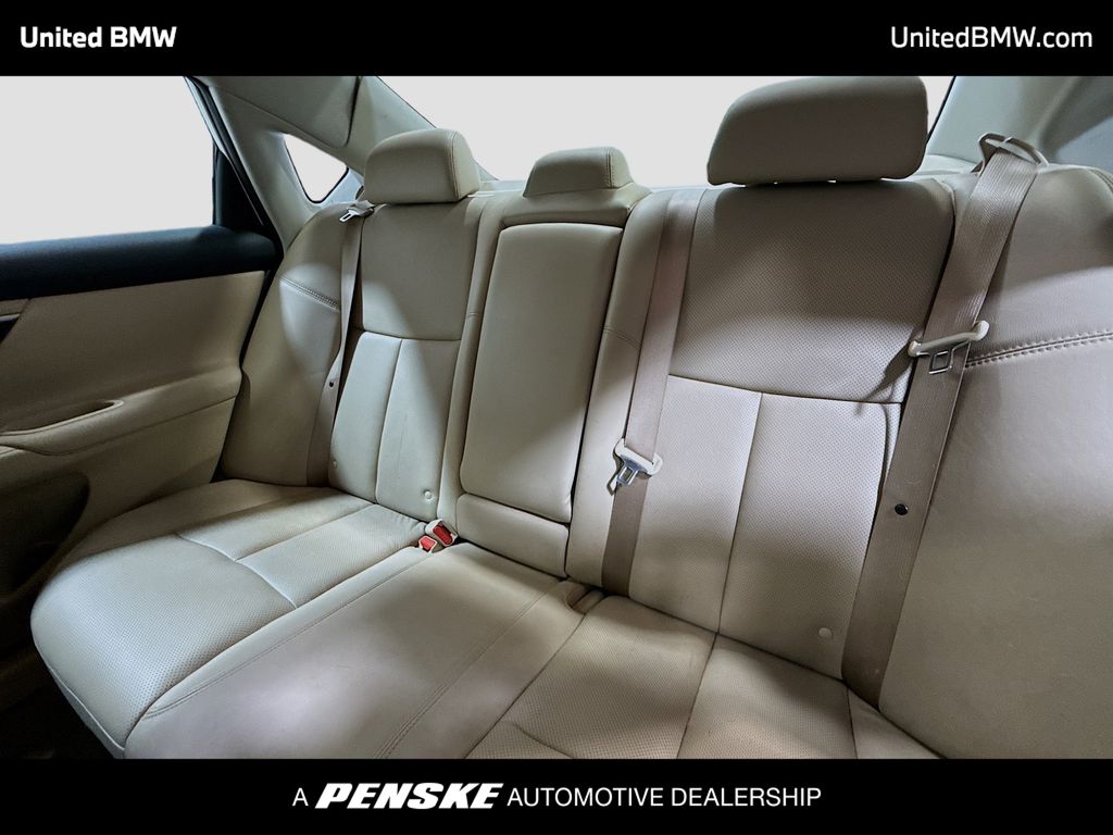 Thumbnail: 2014 Nissan Altima - 12