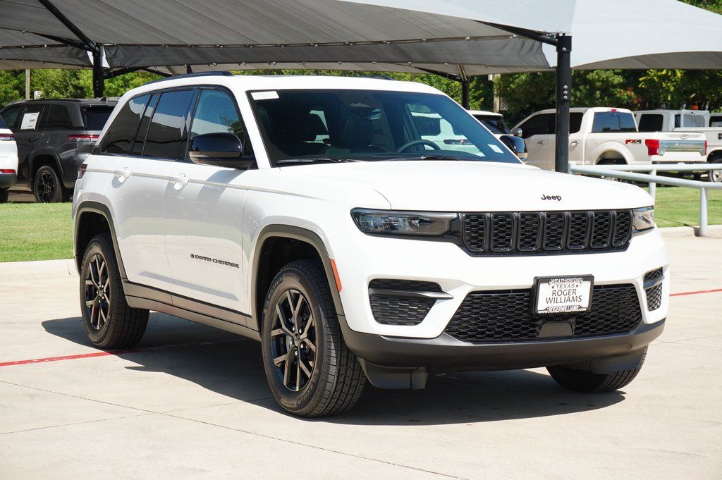 New Car 2025 Jeep Grand Cherokee  Altitude X For Sale Under $40,000 In Weatherford, Texas
