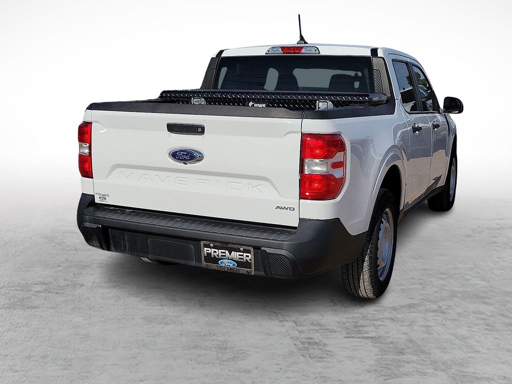 Used 2022 White Ford XL image 10