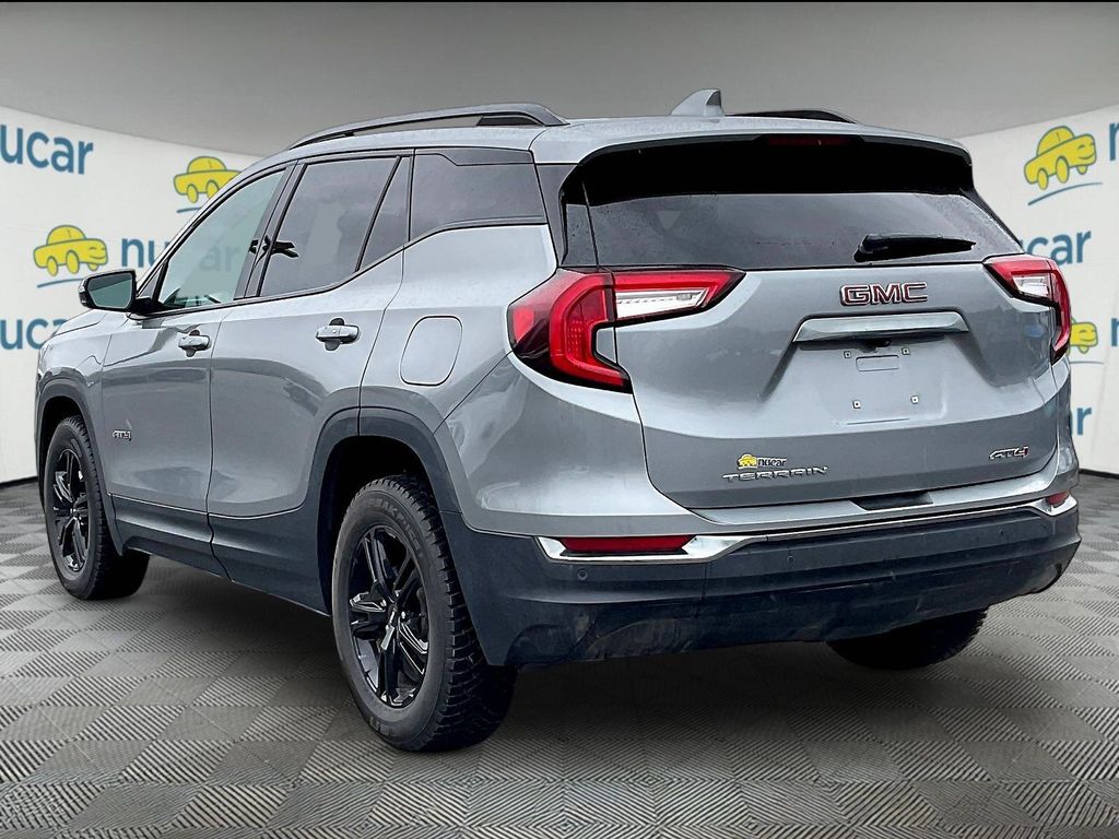 View vehicle photo 4