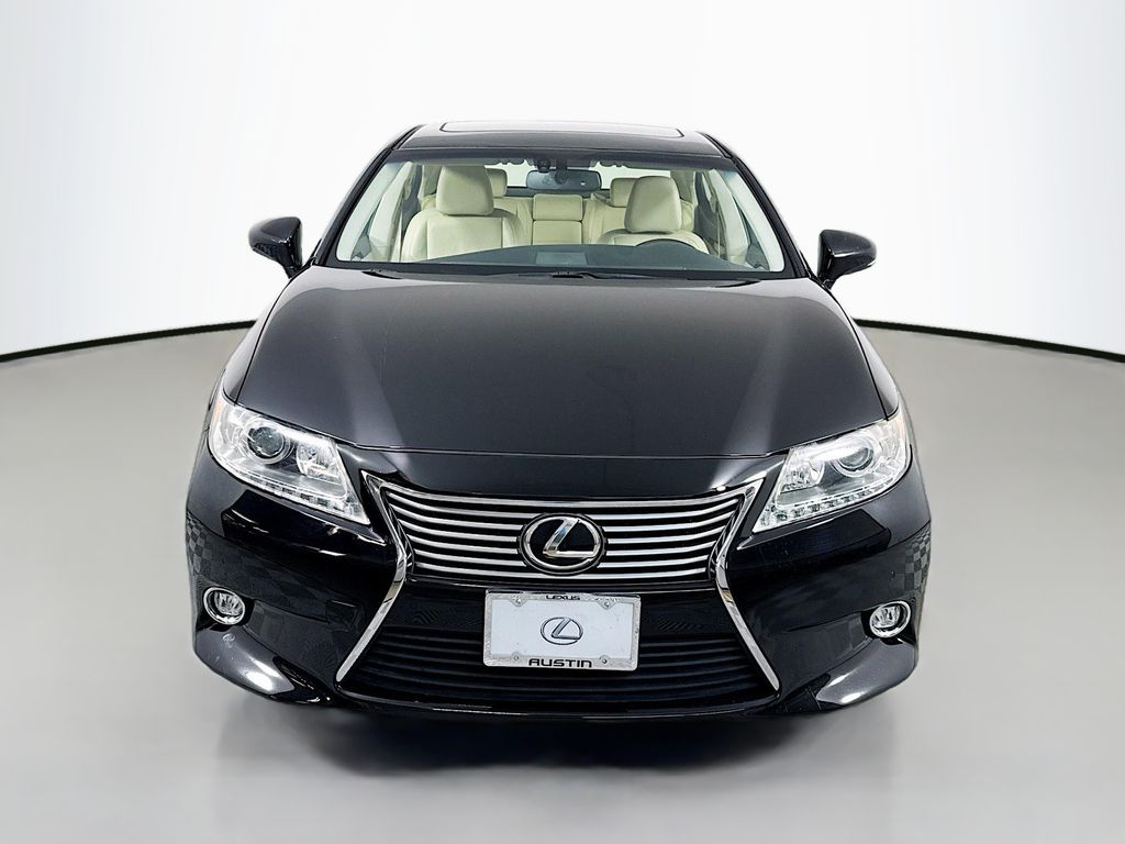 Thumbnail: 2014 Lexus ES - 2