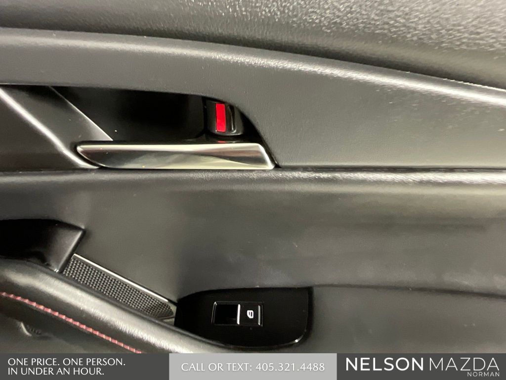 Certified Used 2025 Gray Mazda 2.5 S Carbon Edition image 19