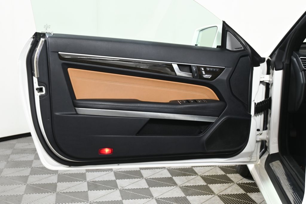 2017 Mercedes-Benz E-Class E 400 30