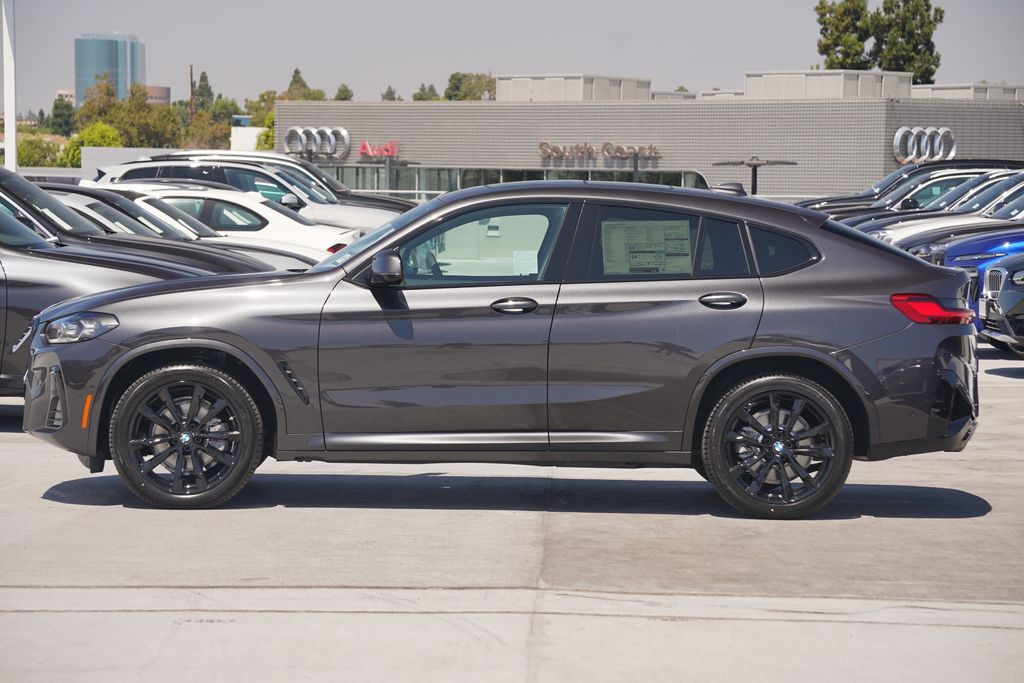 2025 BMW X4 xDrive30i 4