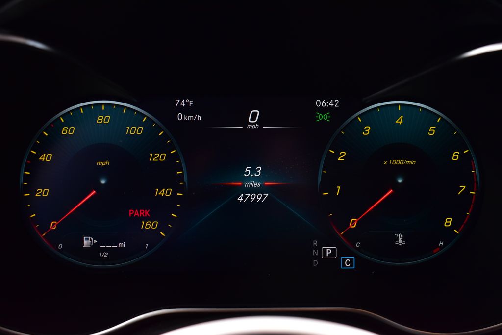 Thumbnail: 2023 Mercedes-Benz GLC - 14