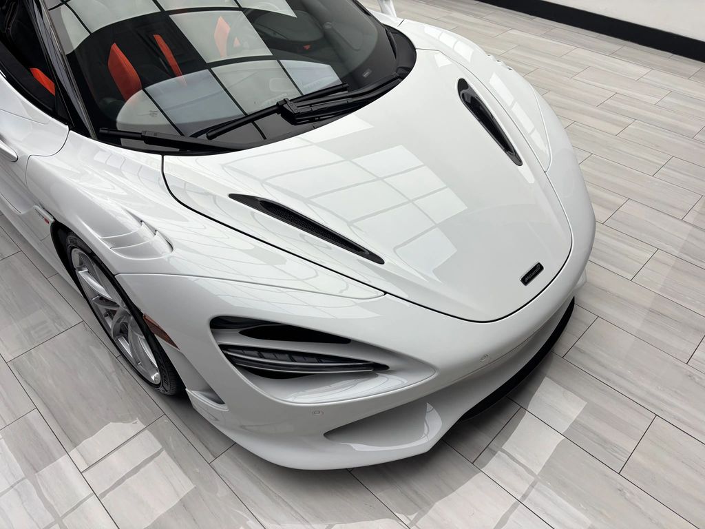 2024 McLaren 750S
