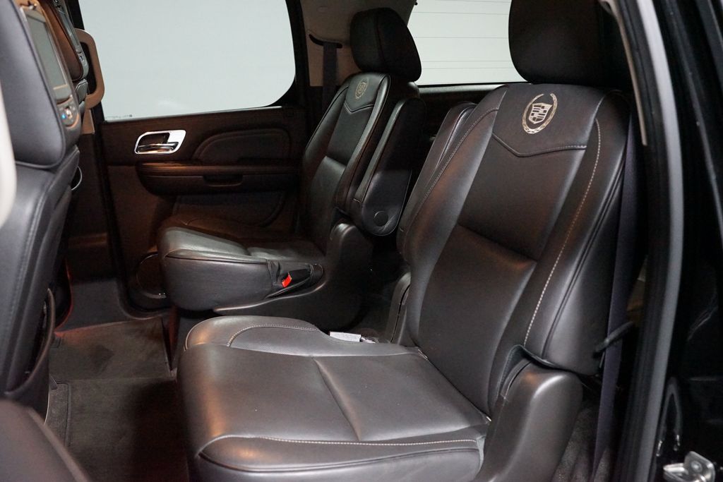 Thumbnail: 2013 Cadillac Escalade - 28