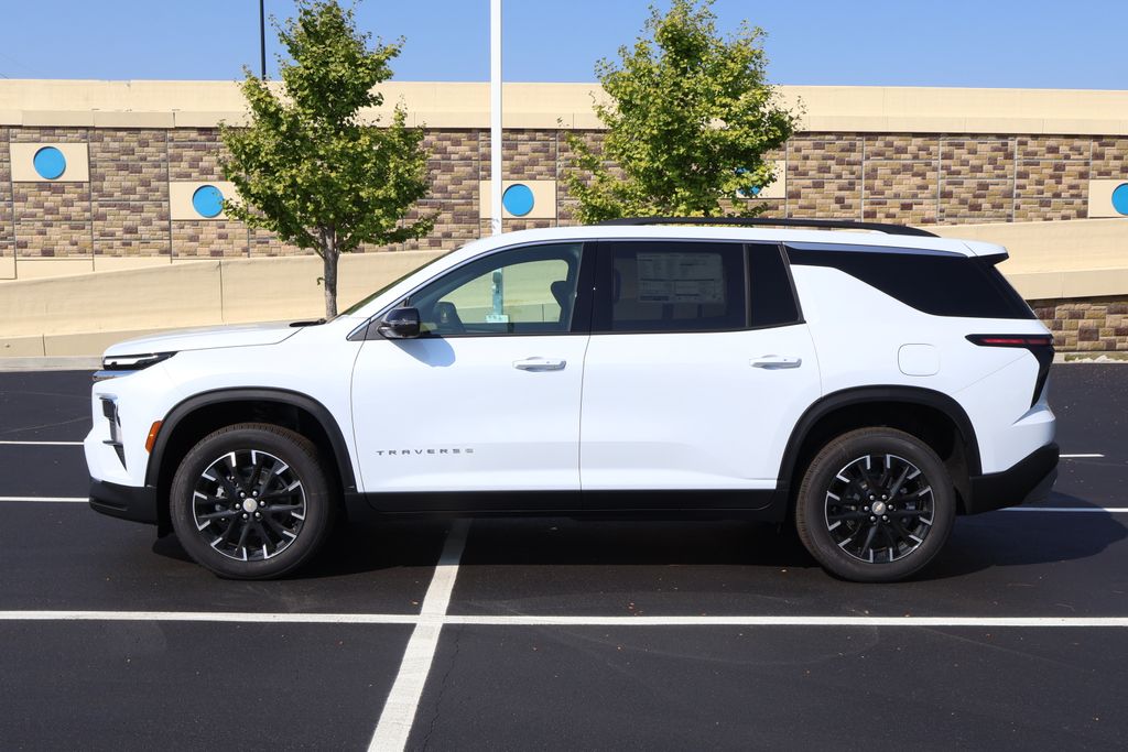 Thumbnail: 2026 Chevrolet Traverse - 4