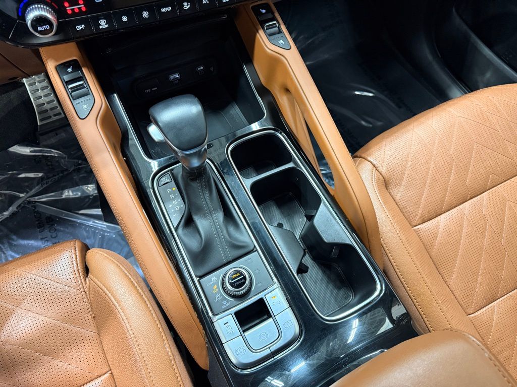 Thumbnail: 2023 Kia Telluride - 19