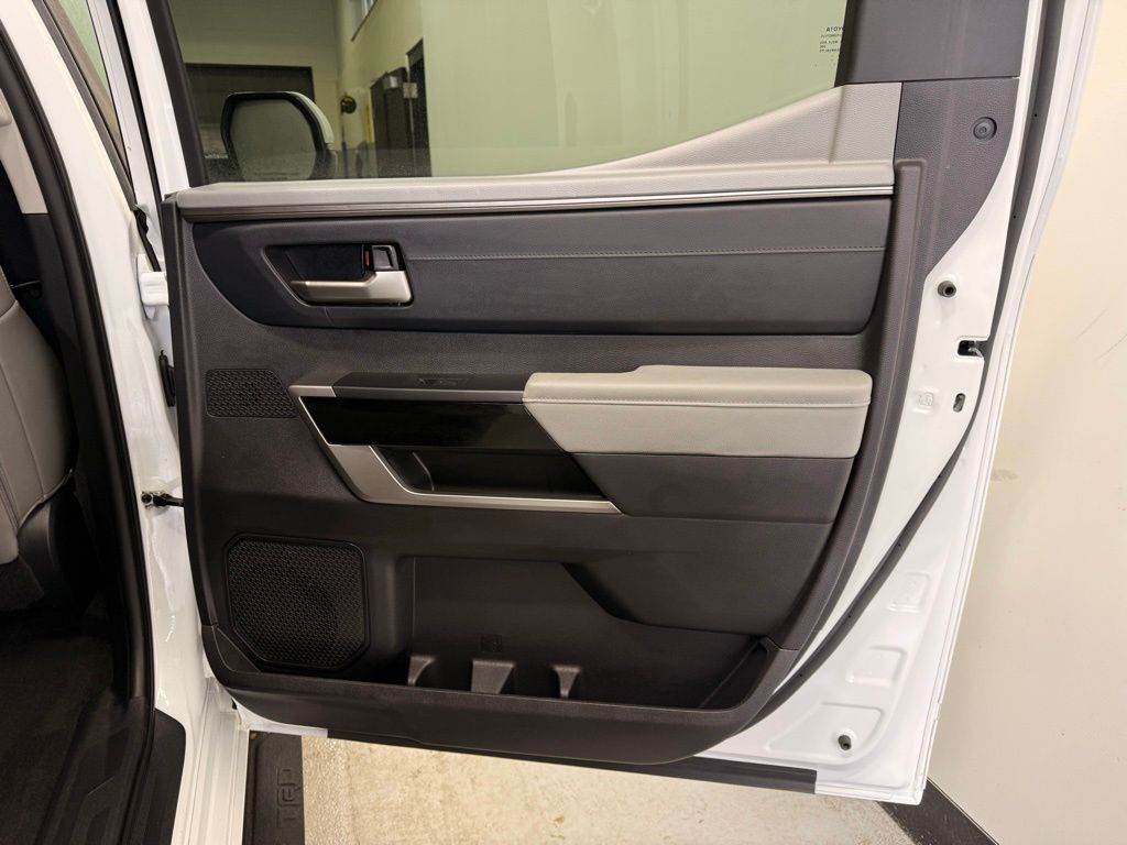 Thumbnail: 2023 Toyota Tundra - 24