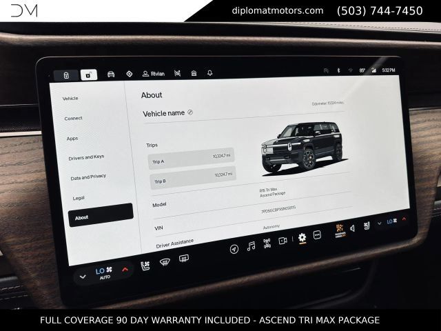 View vehicle photo 2