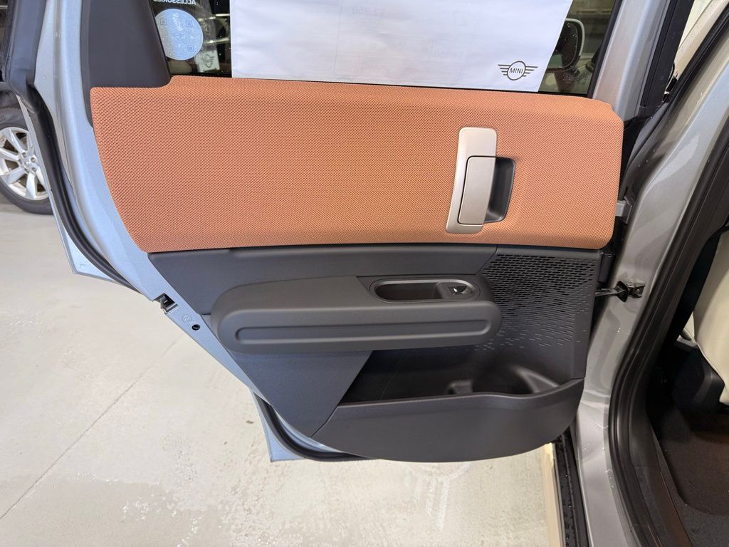 Thumbnail: 2025 MINI Cooper Countryman - 19