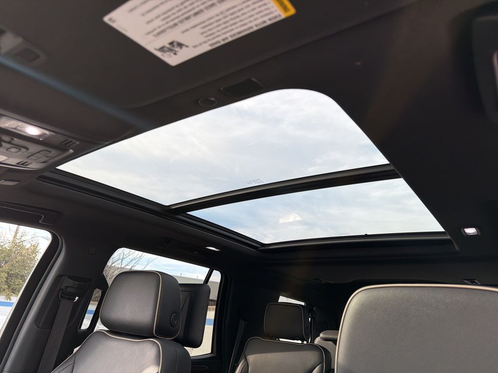 Thumbnail: 2023 Chevrolet Tahoe - 11