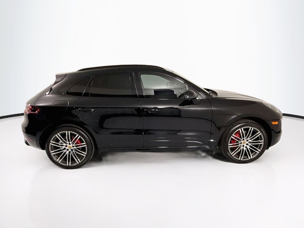 Thumbnail: 2018 Porsche Macan - 4