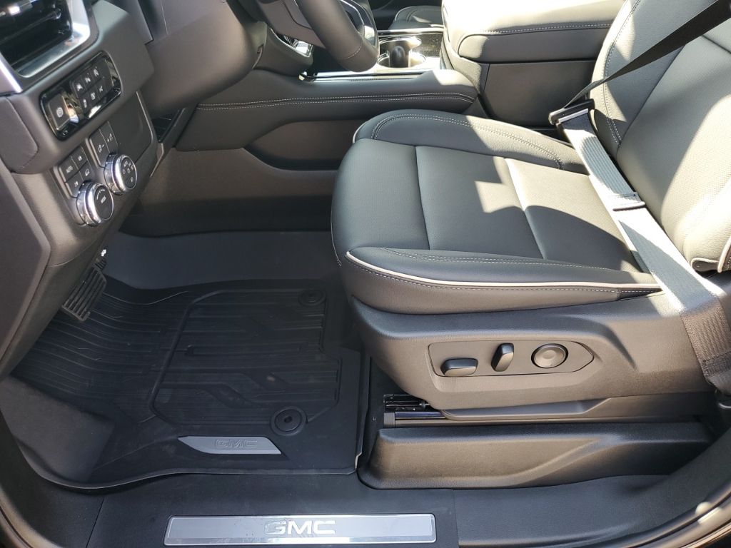 New Car 2025 Gmc Yukon  Elevation For Sale In Austin, Texas