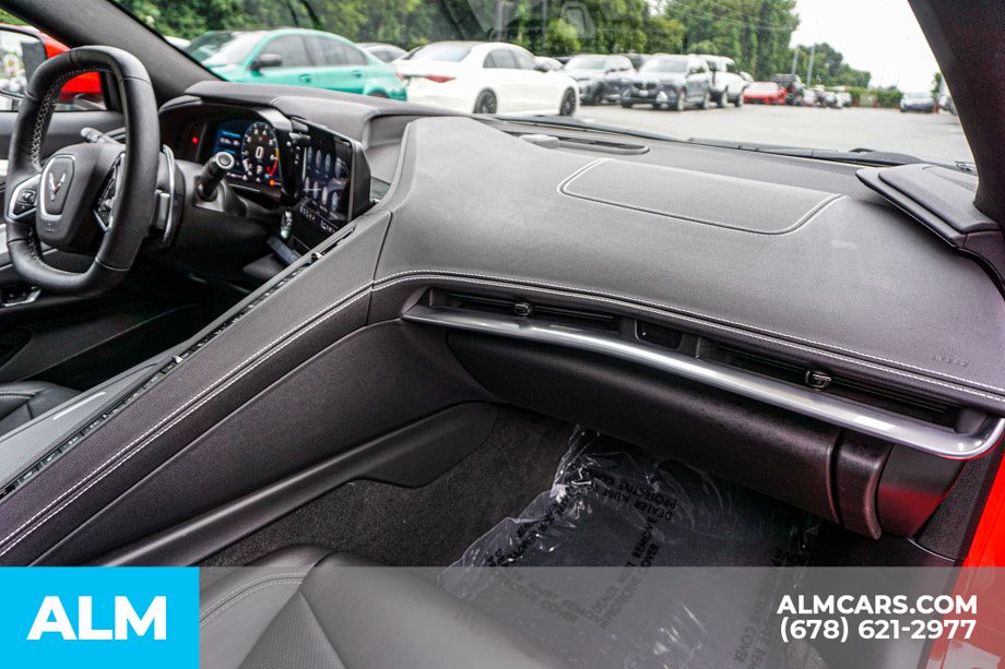 Used 2021 Red Chevrolet Stingray image 28