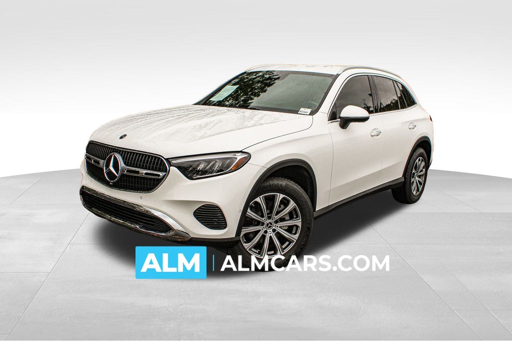 2024 Mercedes-Benz GLC GLC 300's photo