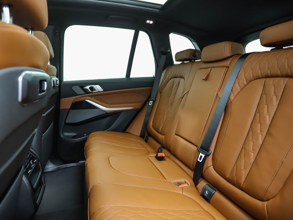 Thumbnail: 2026 BMW X5 - 22