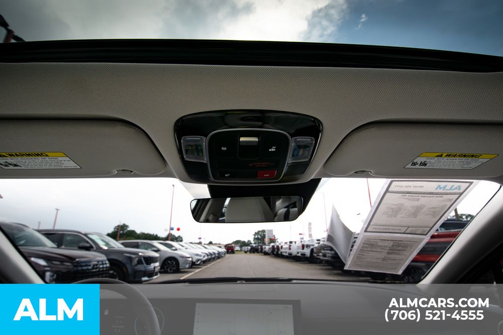 2025 Hyundai Sonata SEL Convenience photo 32