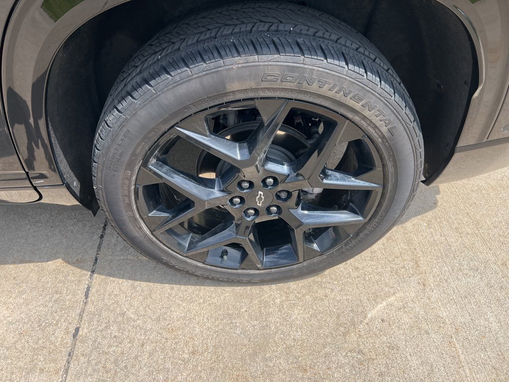 Used 2024 Chevrolet Traverse SUV