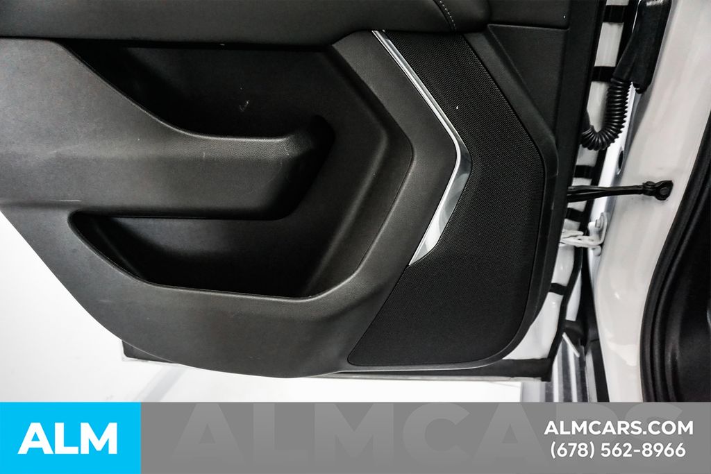 Used 2025 White Chevrolet LT image 57