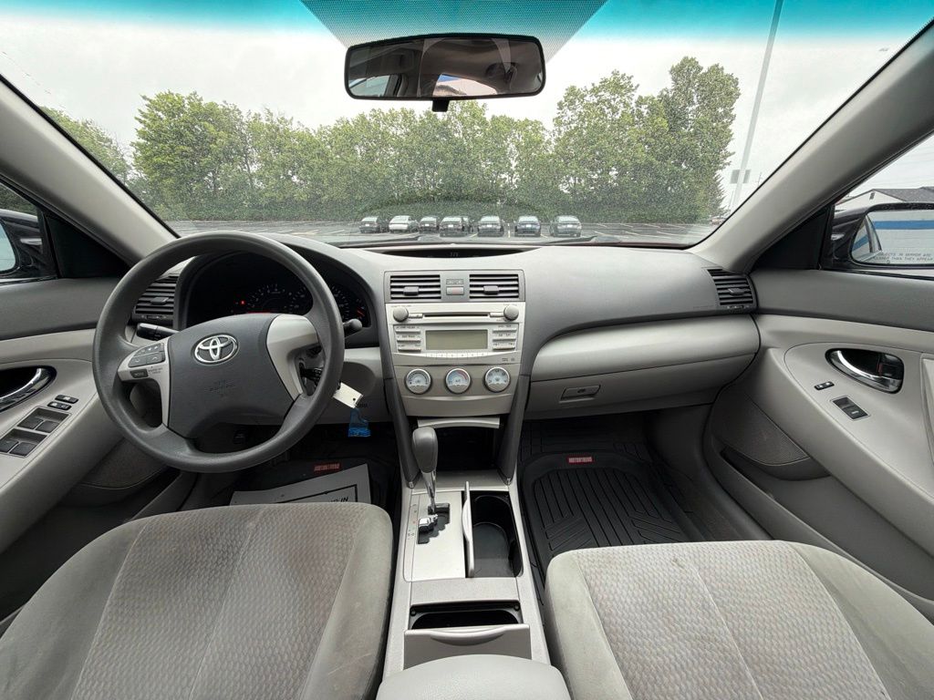 Thumbnail: 2011 Toyota Camry - 12