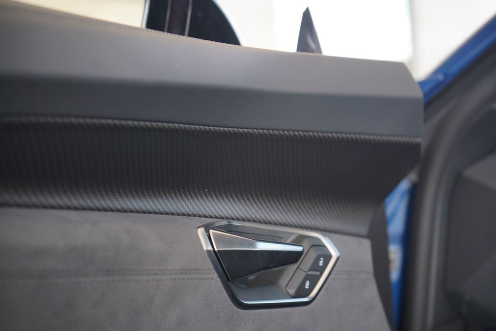 Thumbnail: 2026 Audi e-tron GT - 12