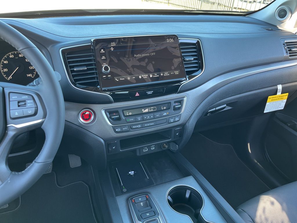 Thumbnail: 2026 Honda Ridgeline - 10