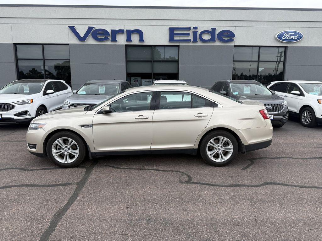 2018 Ford Taurus SEL FWD