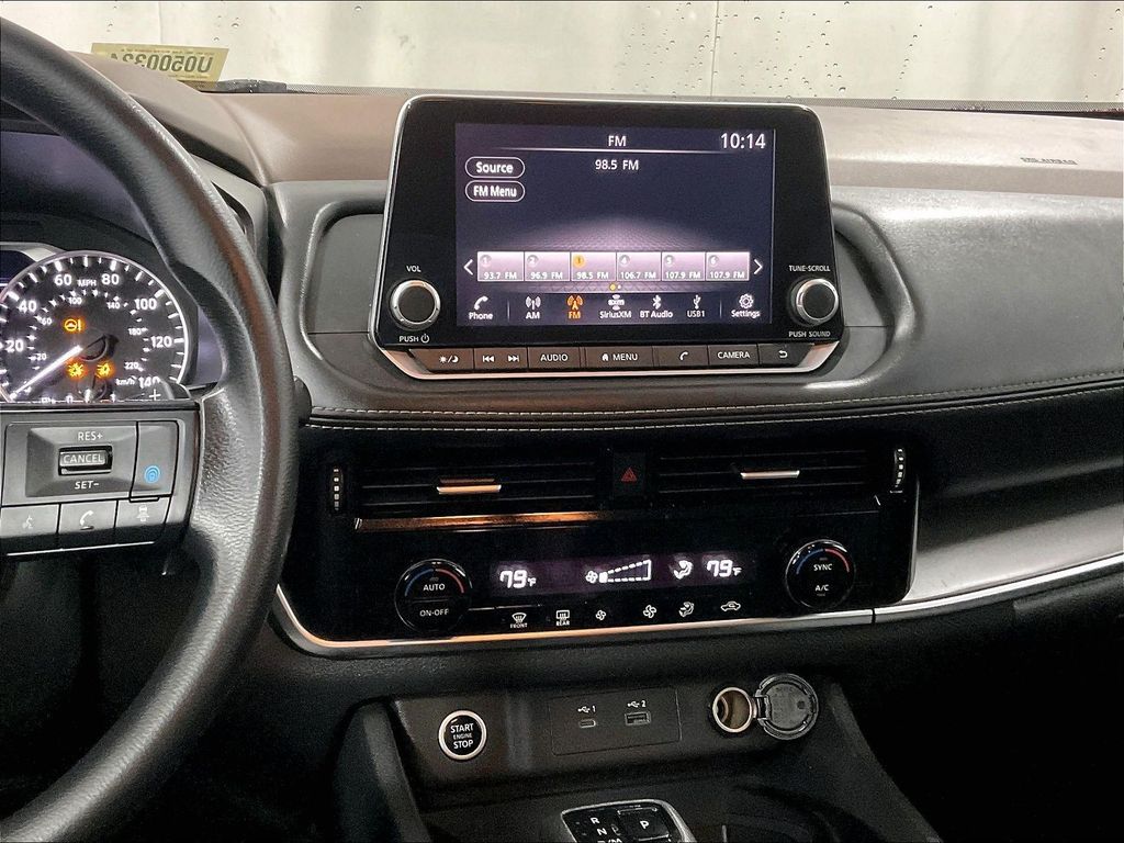 2023 Nissan Rogue — photo 18