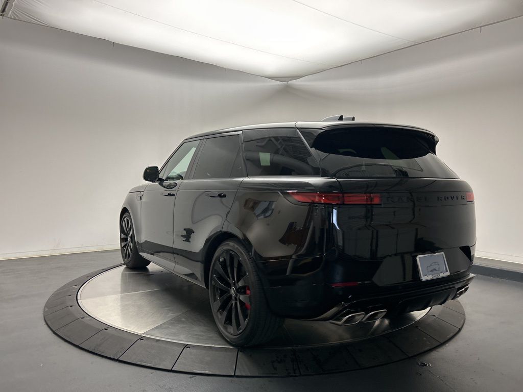 Thumbnail: 2025 Land Rover Range Rover Sport - 3
