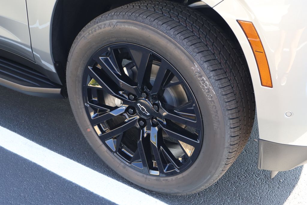 Thumbnail: 2025 Chevrolet Suburban - 11