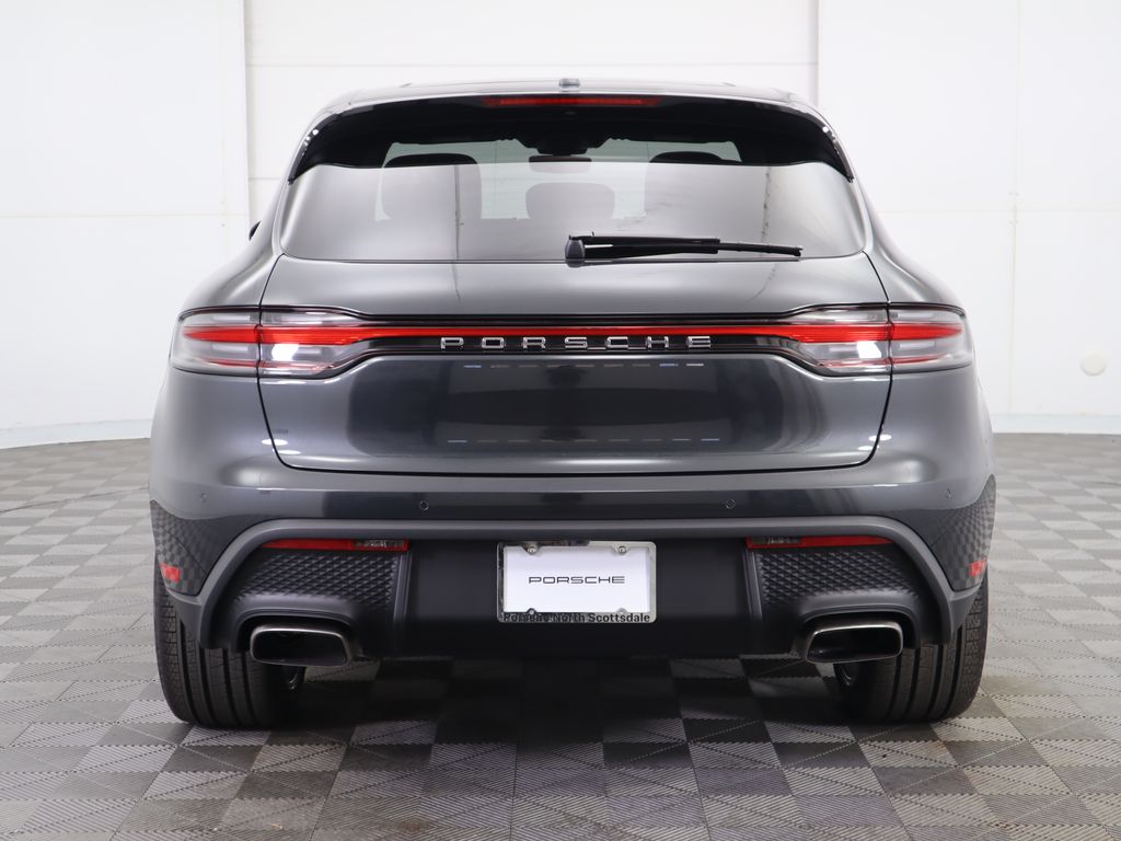 2025 Porsche Macan  6