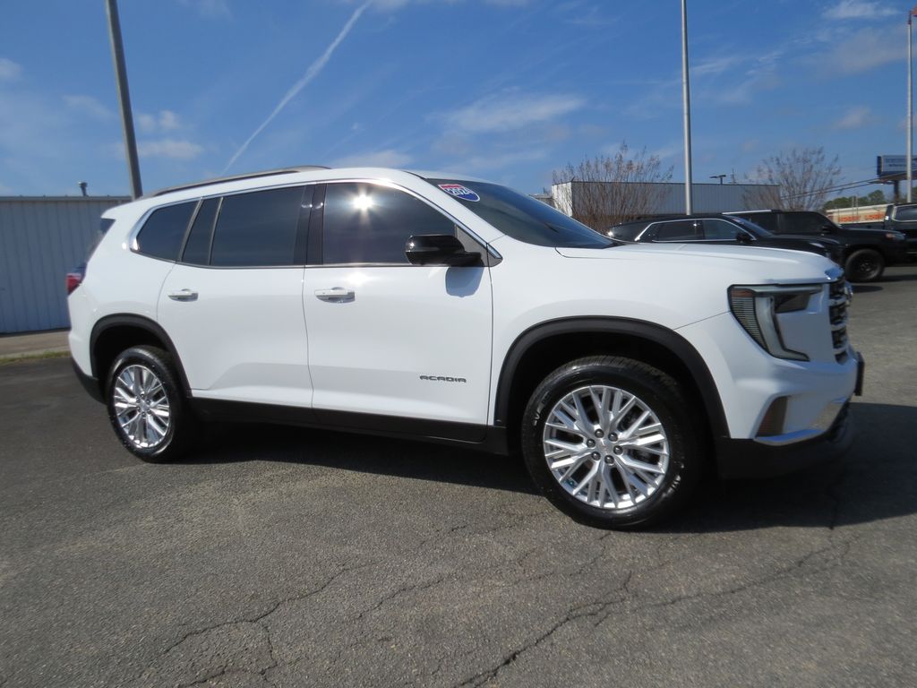 2024 GMC Acadia Elevation FWD