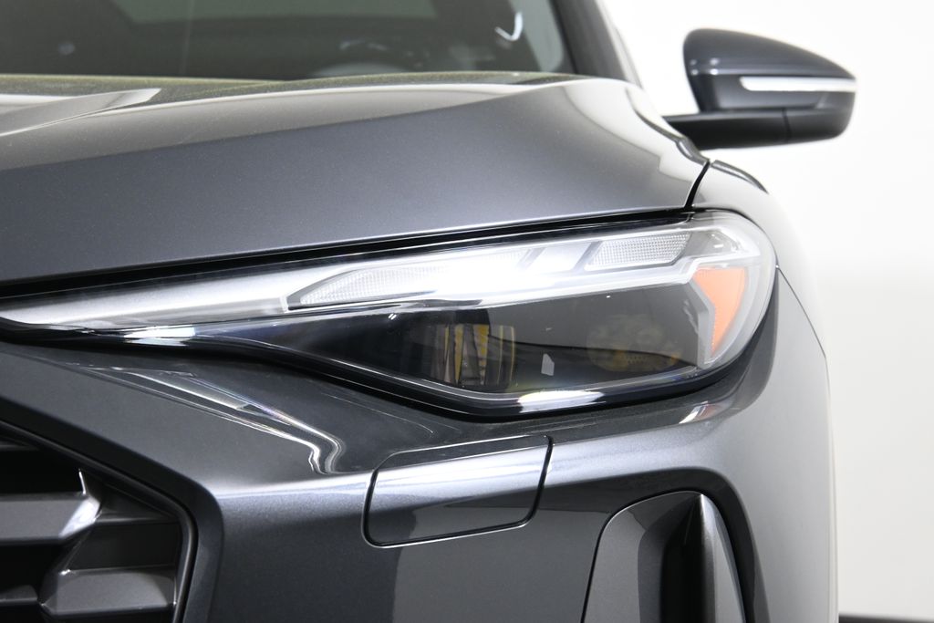 2025 Audi Q5 Premium 10