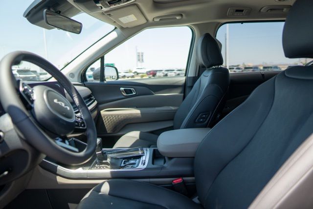 2026 Kia Carnival SX - Photo 10