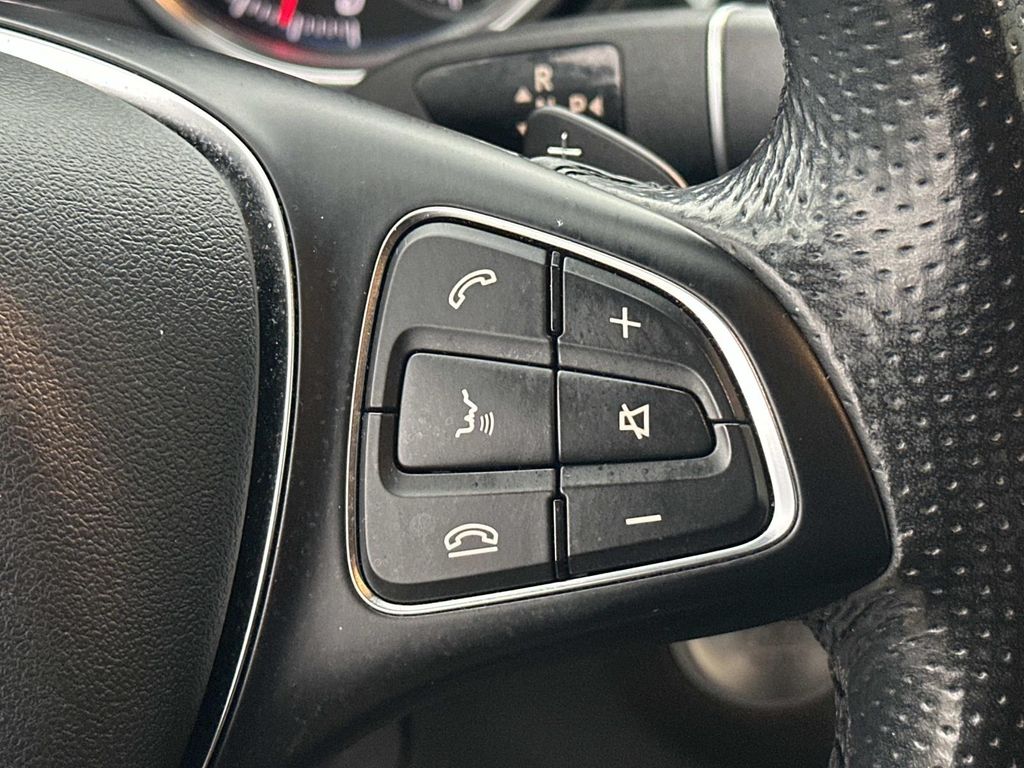 Thumbnail: 2018 Mercedes-Benz GLE - 23