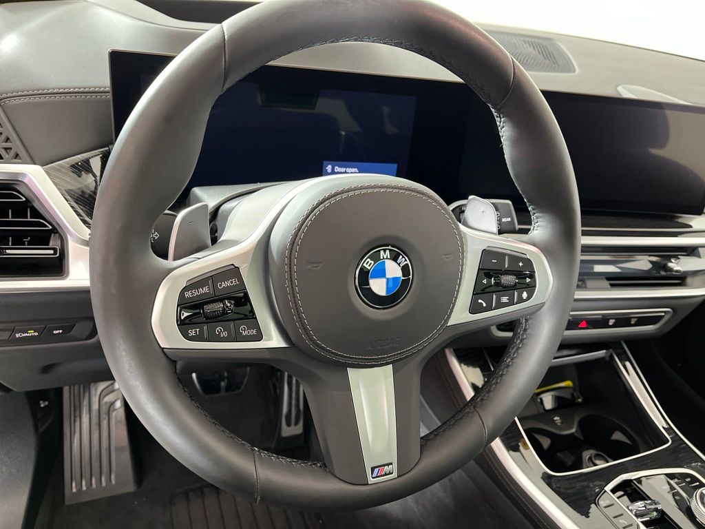 Thumbnail: 2025 BMW X5 - 32