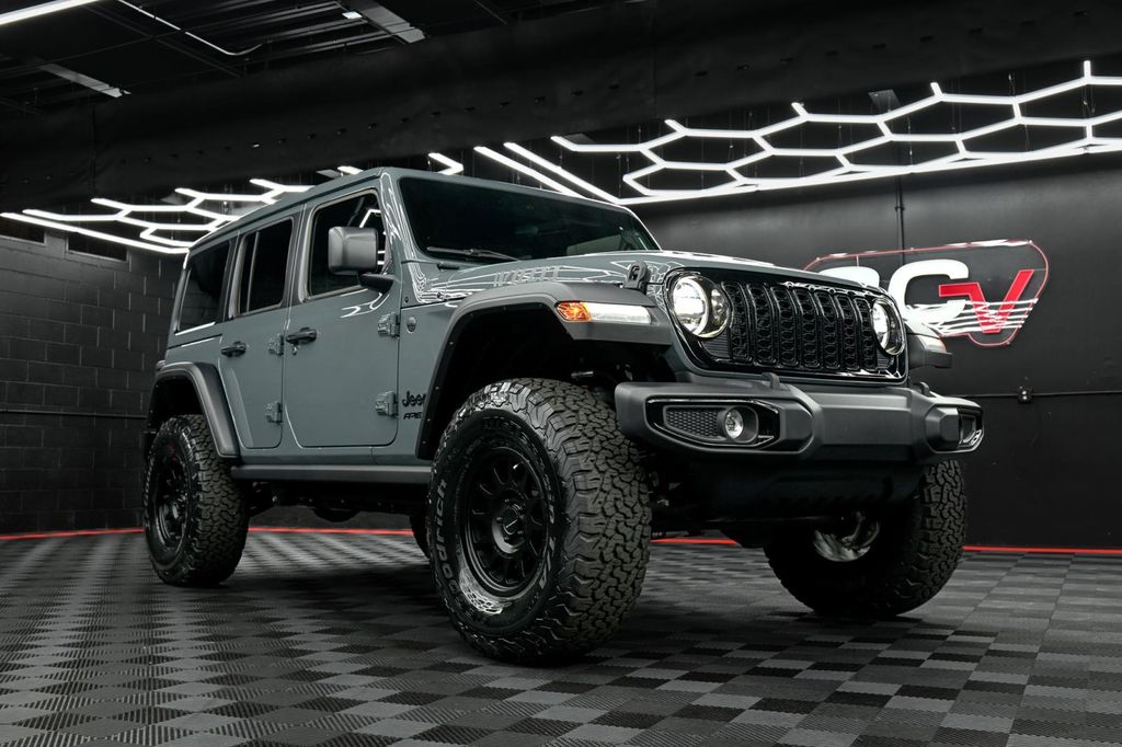 2025 Jeep Wrangler 4-Door Willys - Photo 25