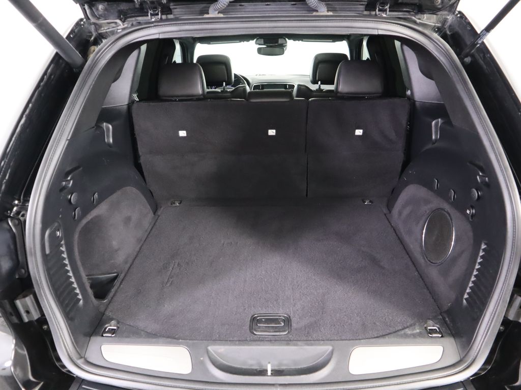 Thumbnail: 2020 Jeep Grand Cherokee - 29