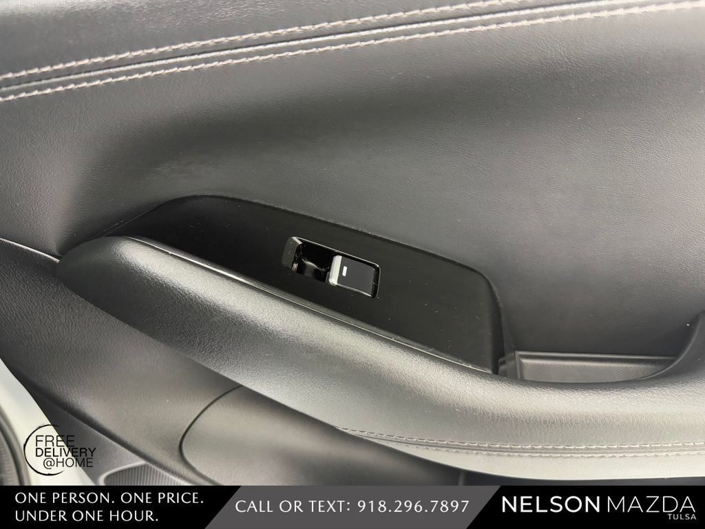 Used 2018 Silver Mazda Touring image 42