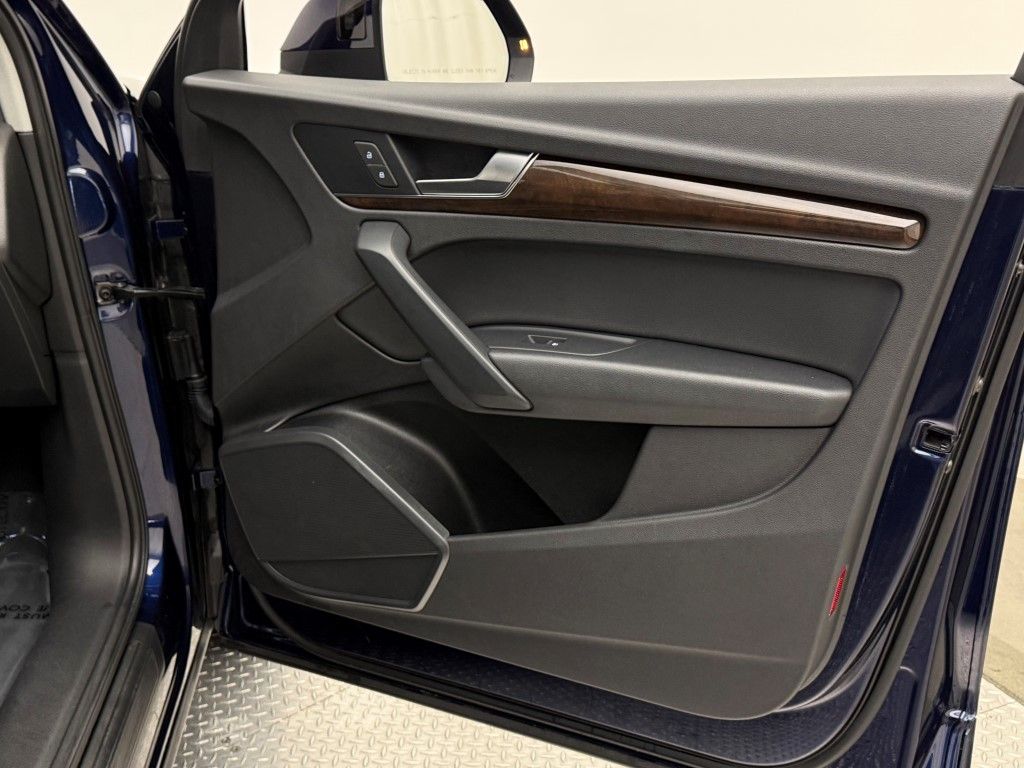 Thumbnail: 2019 Audi Q5 - 21