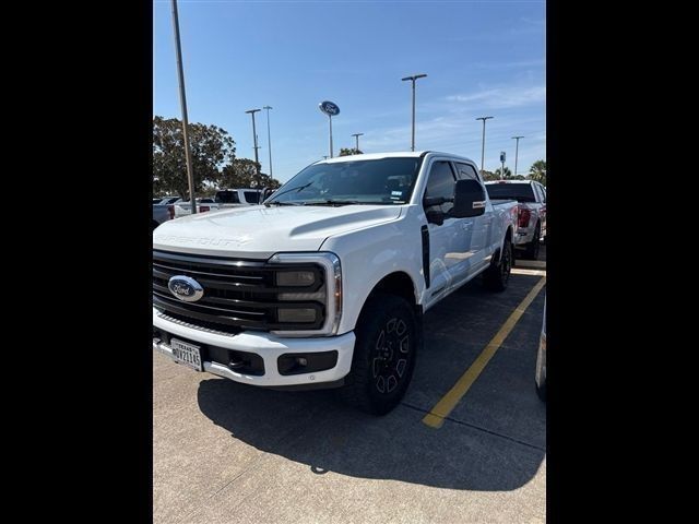 2025 Ford F-250 Super Duty Platinum Crew Cab 4WD