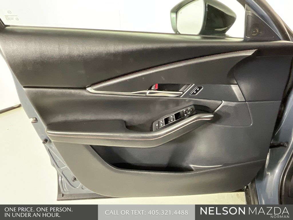 Certified Used 2025 Gray Mazda 2.5 S Carbon Edition image 20